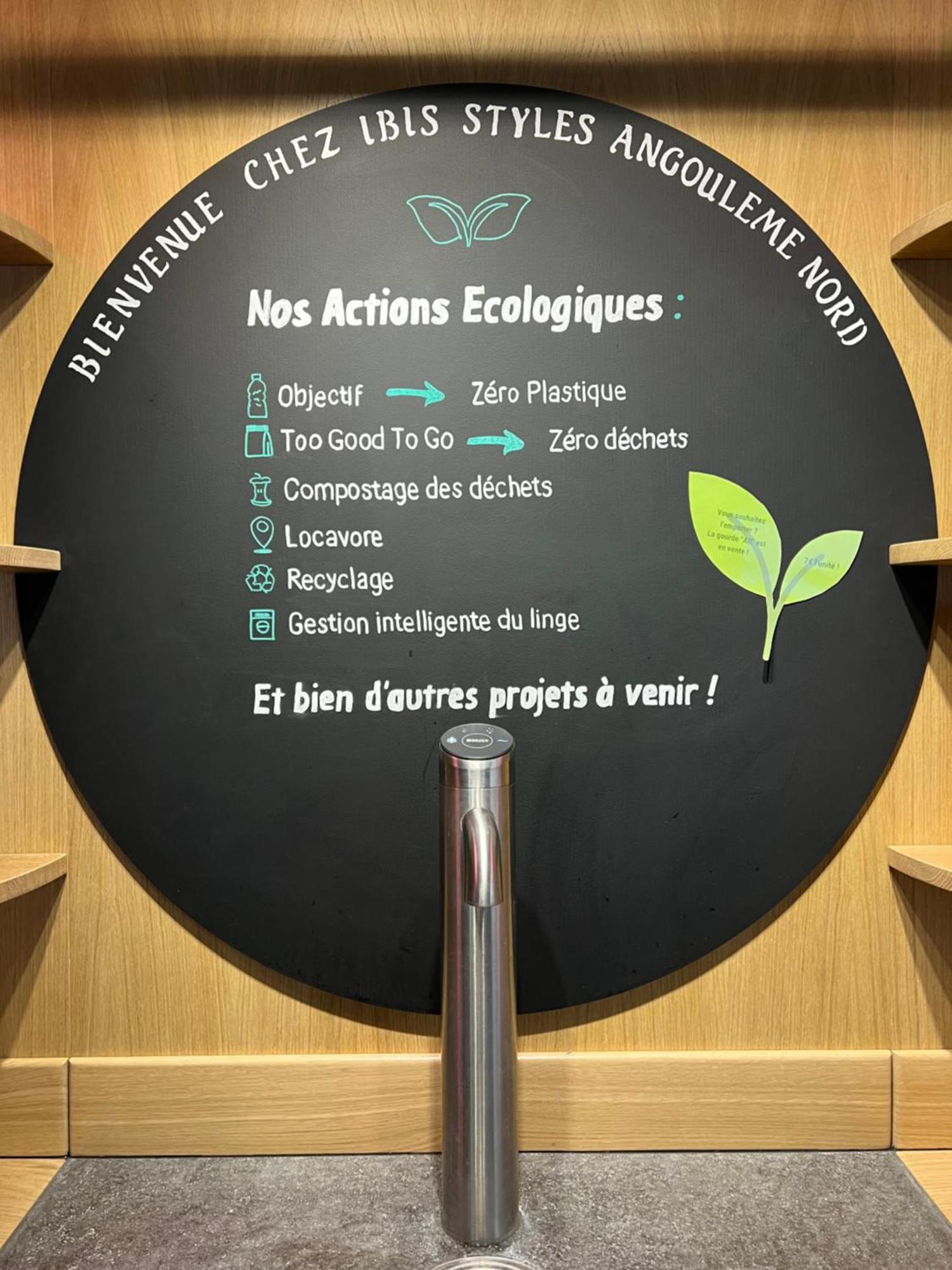 Ibis Styles Angouleme Nord - Hotel Restaurant シャンプニエ エクステリア 写真