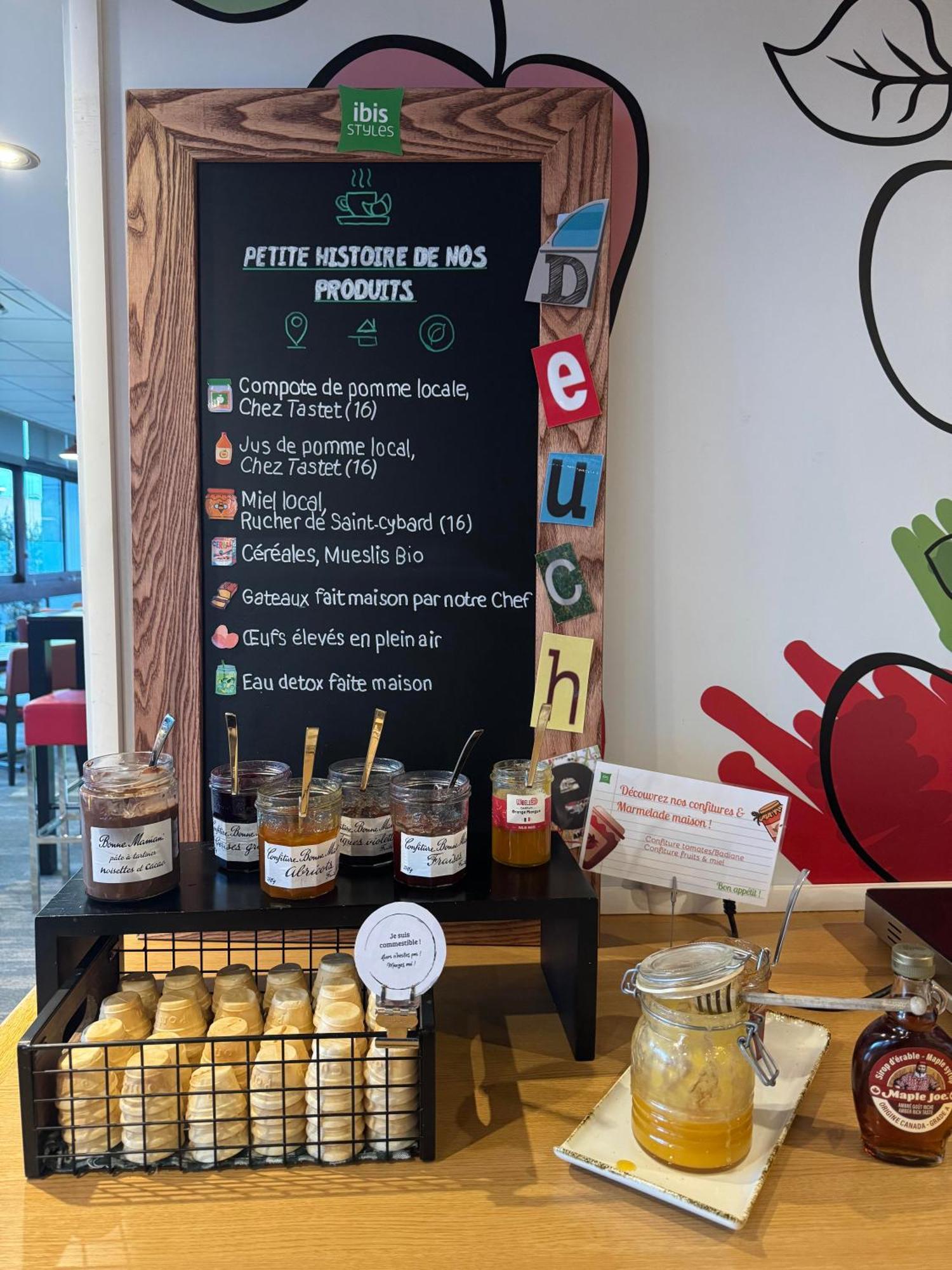 Ibis Styles Angouleme Nord - Hotel Restaurant シャンプニエ エクステリア 写真